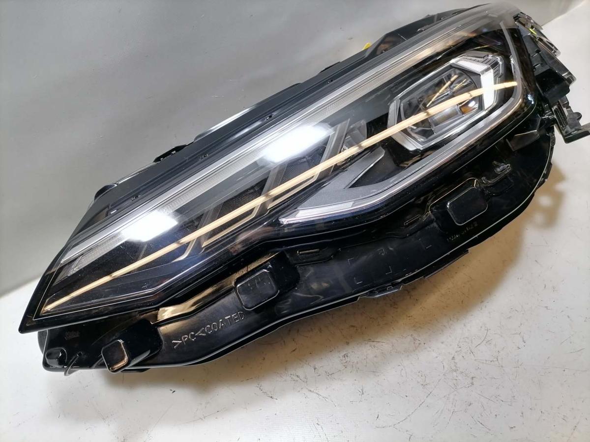 VW Golf 8 original Scheinwerfer vorn links LED Facelift Bj.2024